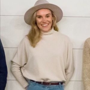 Meet your Posher, Raeah